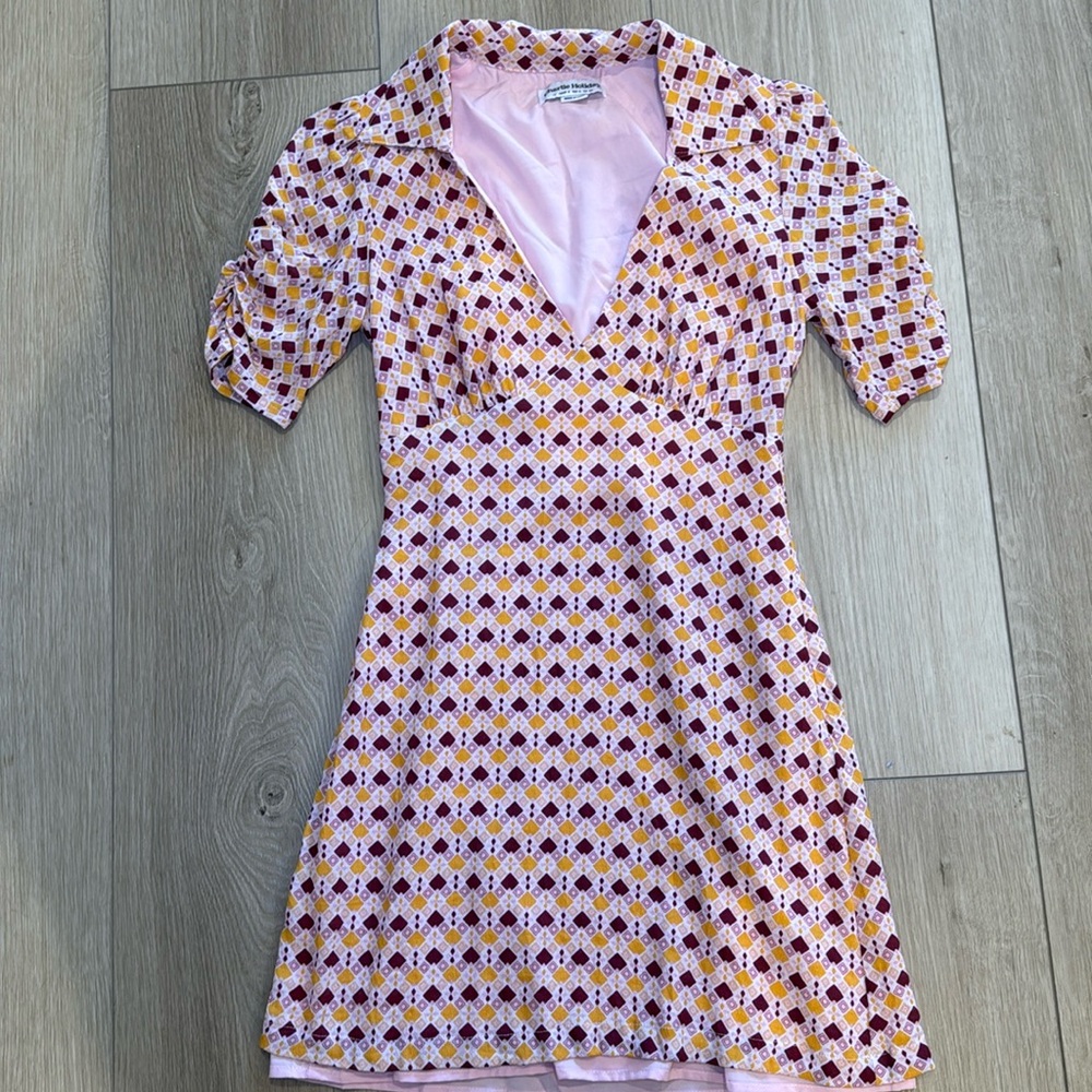 Charlie Holiday Women’s Vintage V Neck Colorful Pink Mini Dress Size 2